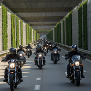 AI画像_チームツーリング